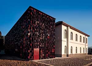 Biblioteca libri terracota Bergamo